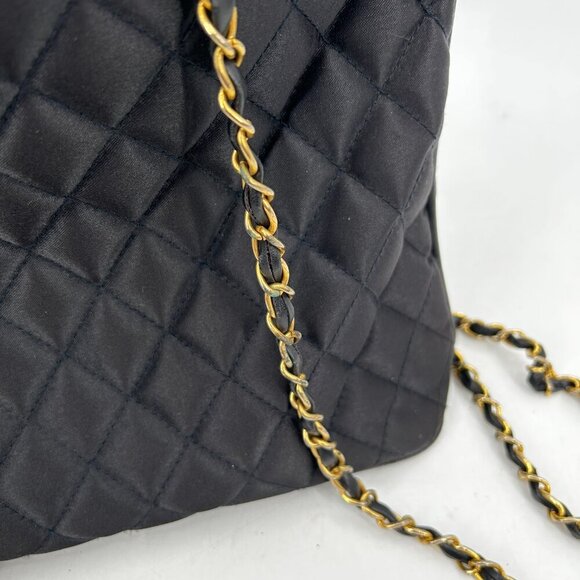 ST. JOHN Vintage Black Gold Tone Quilted Fabric Medium Shoulder Bag Purse - Picture 14 of 14